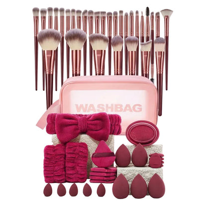Kit completo- 1 estuché , 30 brochas, 1 Diadema, 1 par de muñequeras, 5 beauty blender grande, 5 borlas , 5 Beauty blender pequeña, 5 borlas pequeñas , 1 pieza de limpiar brochas . Total 55 piezas - color Rosado/morado