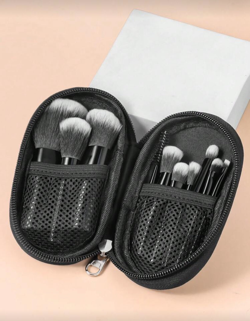 Set mini de brochas , 10 brochas y 1 estuche, ideal para carteras y viajes