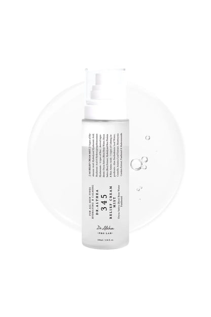 El 345 Relief Cream Mist de Dr. Althea es una bruma facial hidratante en spray que sirve para calmar, refrescar y nutrir la piel al instante sin dejar una sensación pesada o pegajosa- 100ml