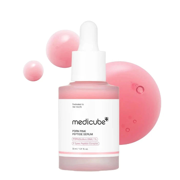 Medicube PDRN Pink Peptide Serum 30ml es un suero facial coreano ultraligero diseñado para mejorar la elasticidad, aportar hidratación profunda y devolverle un brillo radiante y saludable al rostro- 30ml